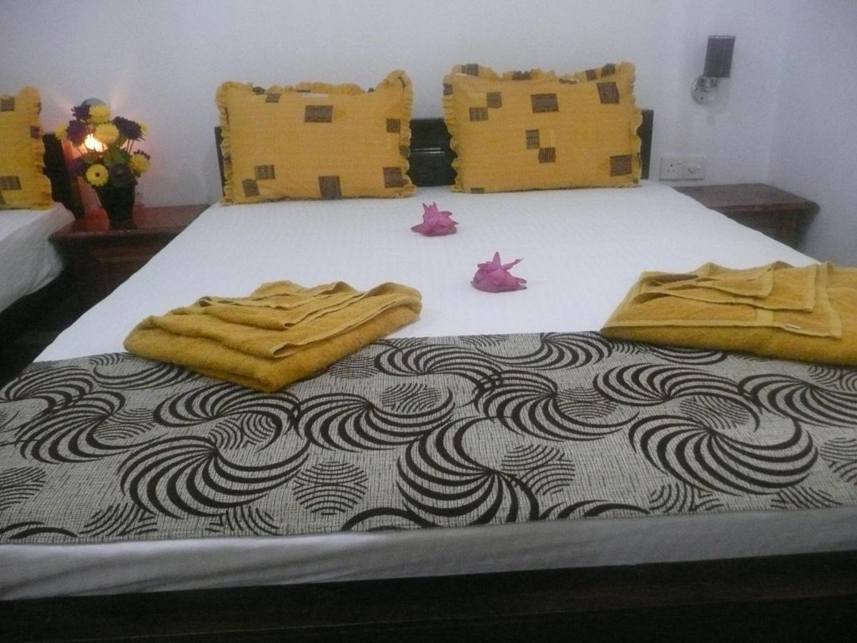 Hotel Nimjaya อุดาวาลาเว ภายนอก รูปภาพ